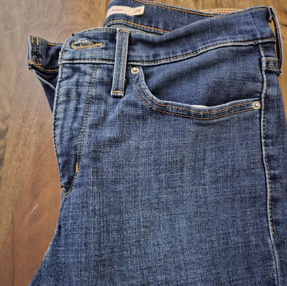 Levi's 311 Shaping Skinny Jeans - Picture 5 of 7